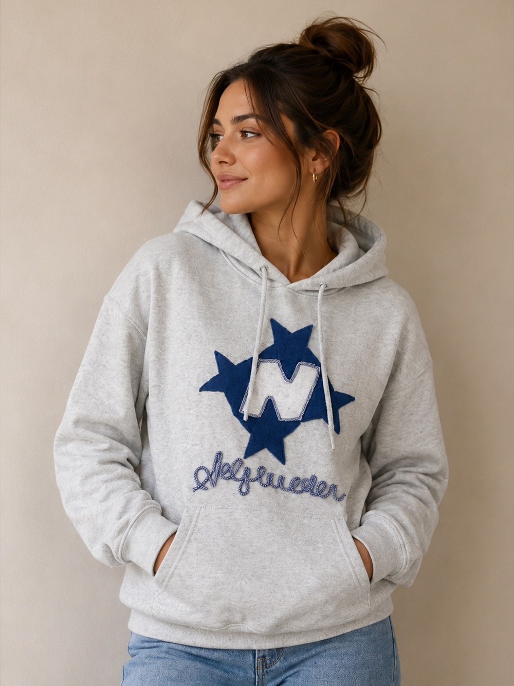 Aelfric Eden Light Gray Graphic Hoodie | Like New